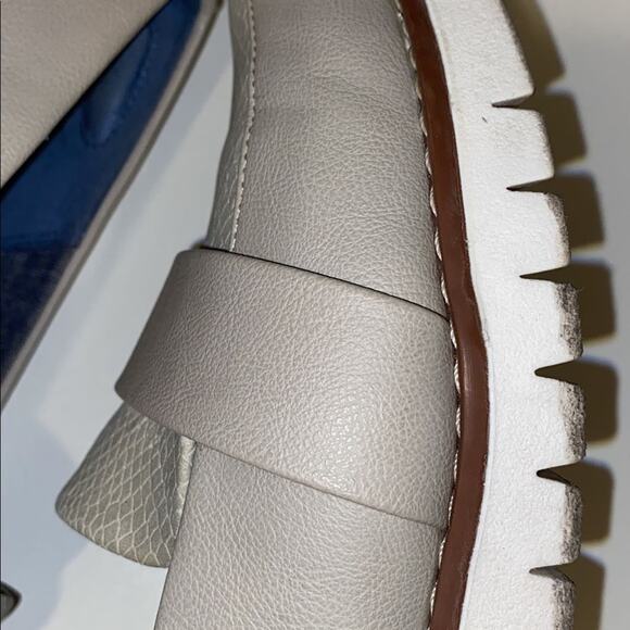 Dr. Scholl’s Shoes - Picture 2 of 8